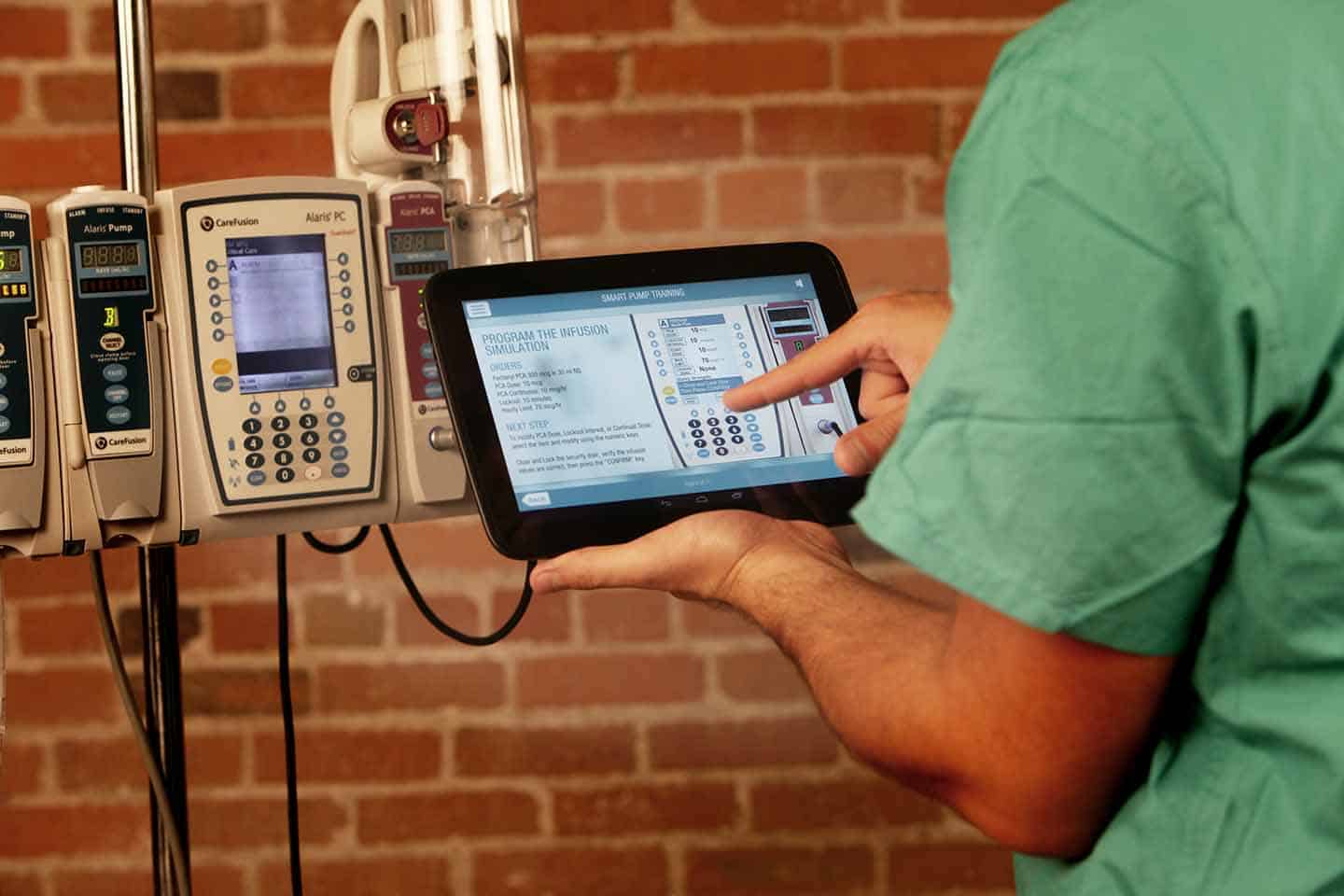 Why Device Simulation is Replacing Traditional Training Methods